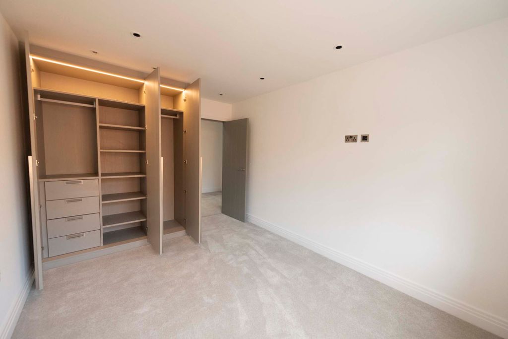 Additional image 9 of 3 bed semi-detached house to rentWinter Place, Crowborough TN6