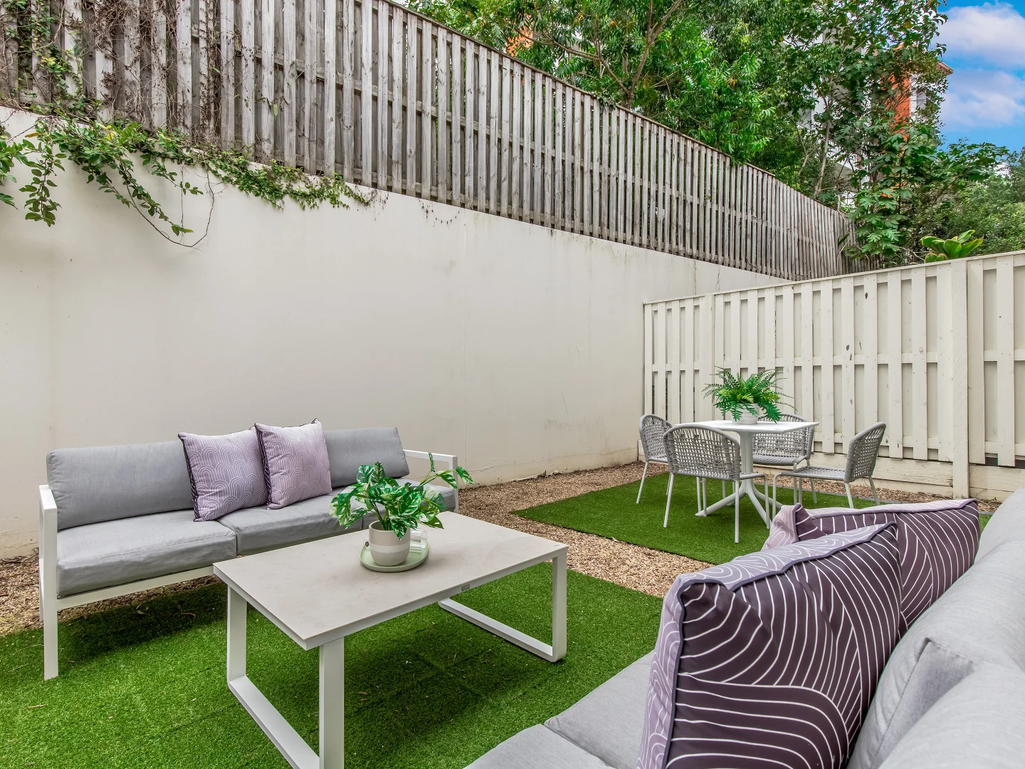 35 Easthill Drive, Robina QLD 4226 photo 5