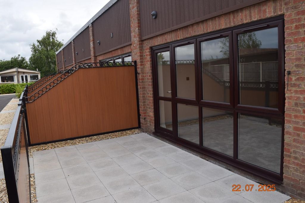 Additional image 2 of 2 bed flat to rentEdithmead, Highbridge TA9