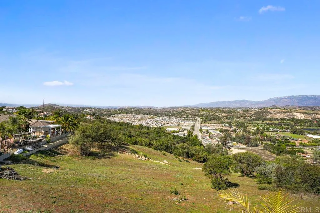 Additional image 27 of 27051 Toyon Ridge Trail, Valley Center, CA 92082