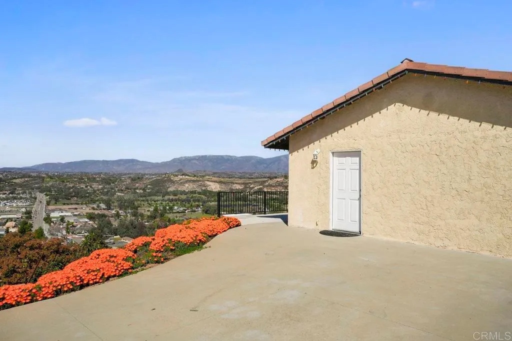 Additional image 95 of 27051 Toyon Ridge Trail, Valley Center, CA 92082