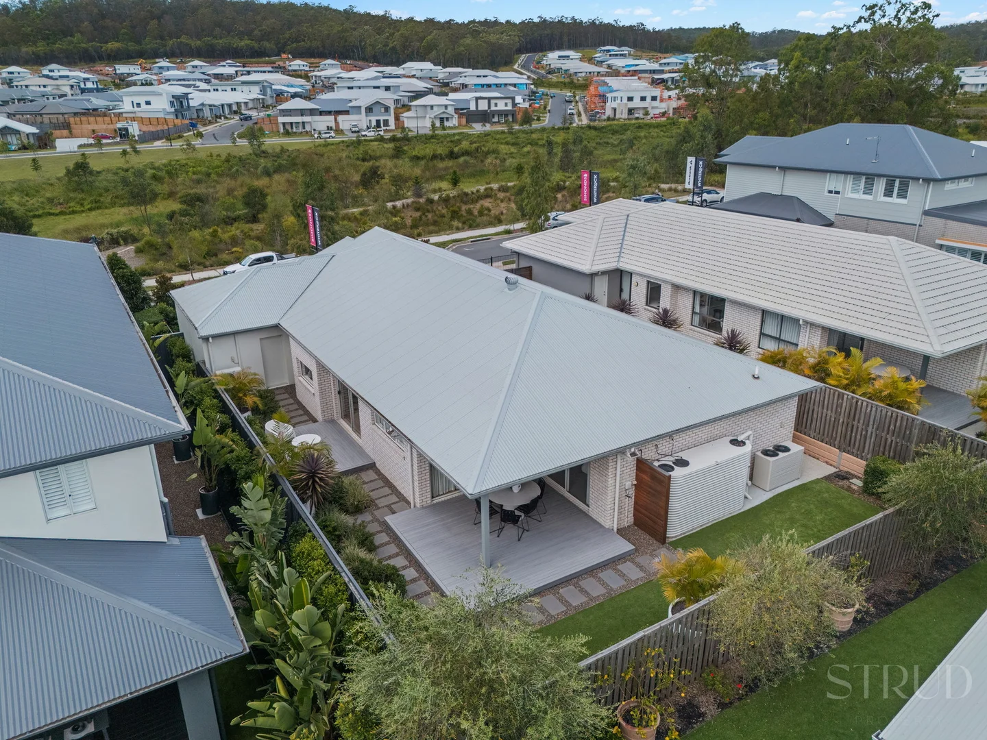 19 Foley Way, White Rock QLD 4306 photo 3