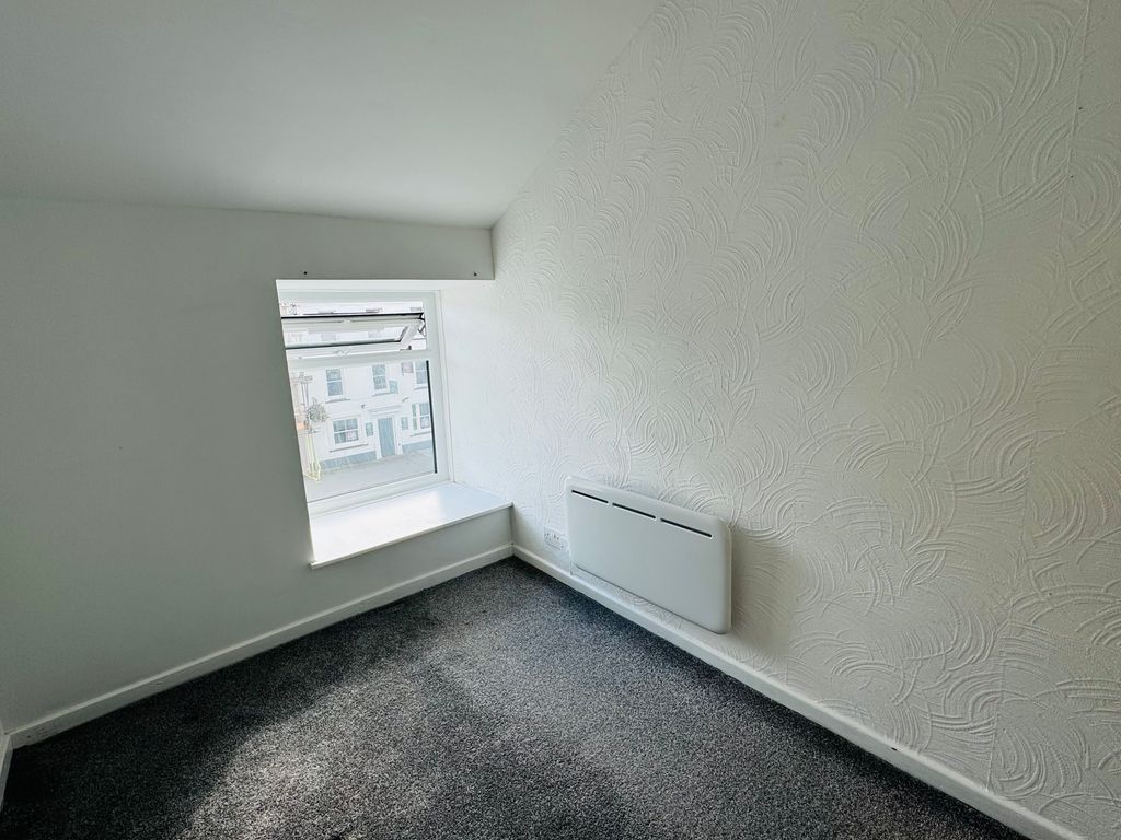 Additional image 5 of 1 bed flat to rentLammas Street, Carmarthen SA31