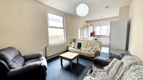 Dongola Road, Bristol BS7