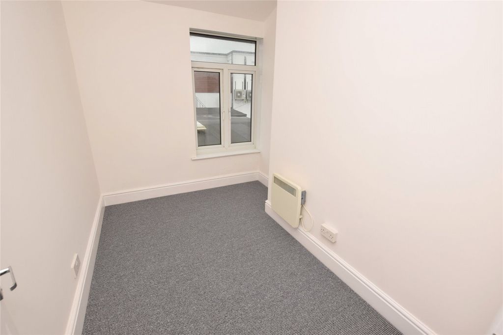 Additional image 4 of 2 bed flat to rentBelle Vue, Bude, Cornwall EX23