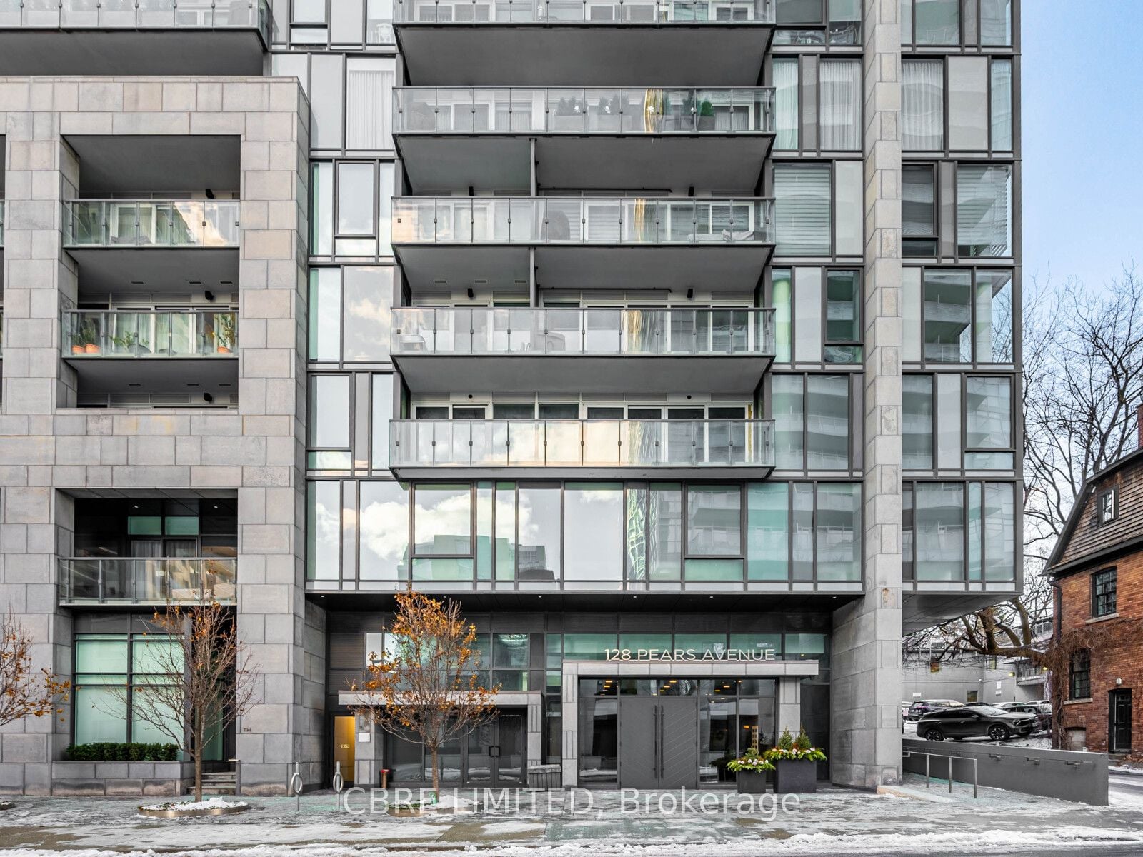 128 Pears Avenue, Toronto, ON, M5R 1T2