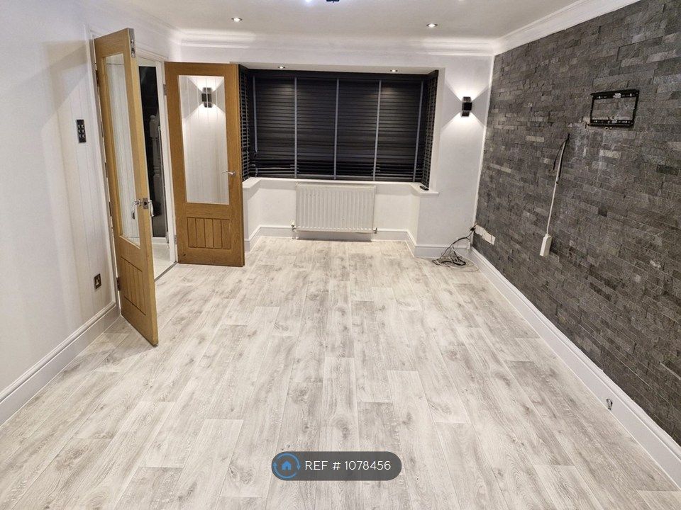 Additional image 2 of 4 bed detached house to rentPark Farm Way, Peterborough PE2