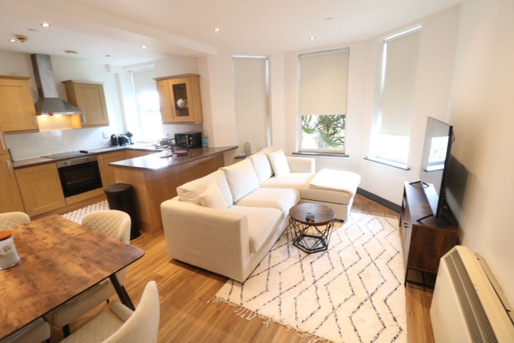 2 bed flat to rentLeigh Terrace, Douglas IM1 photo 3