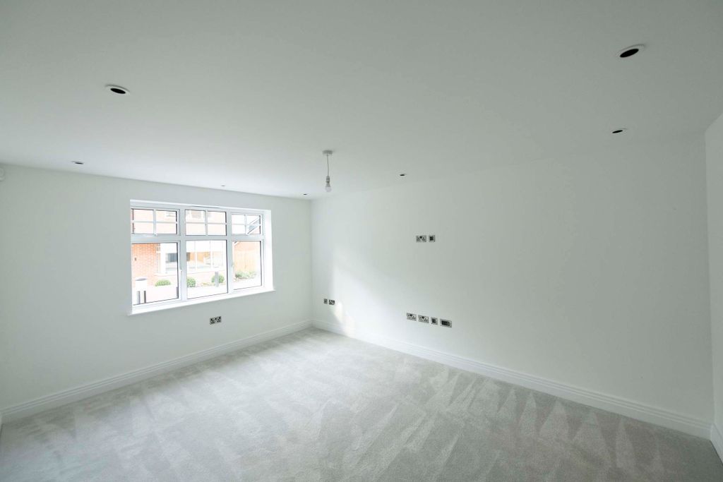 Additional image 11 of 3 bed semi-detached house to rentWinter Place, Crowborough TN6