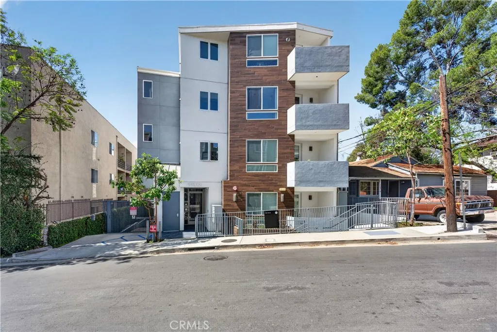 Additional image 43 of 11912 Laurelwood Dr. Unit 101, Studio City, CA 91604