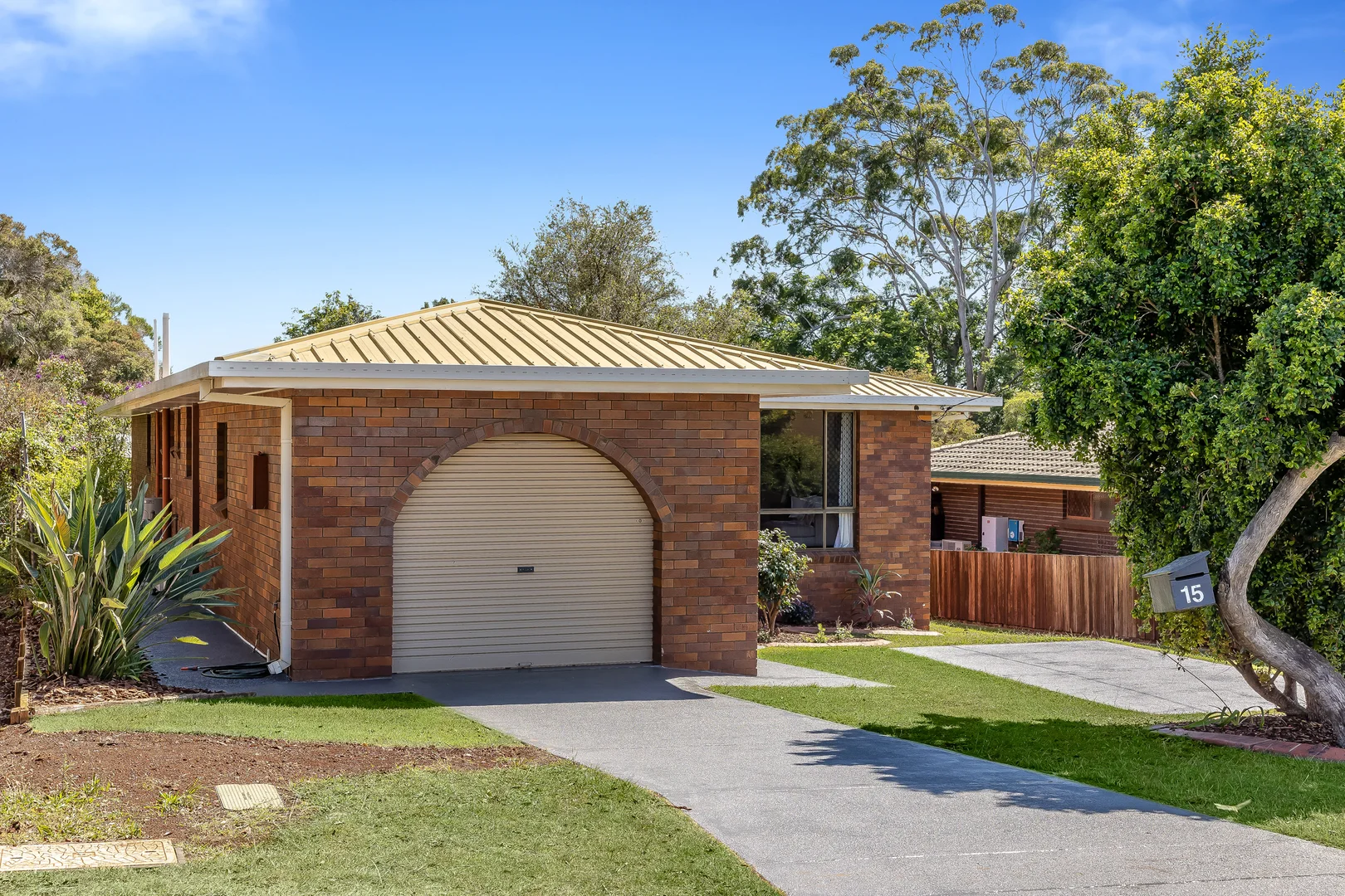 15 Hunter Street, Centenary Heights QLD 4350 photo 2