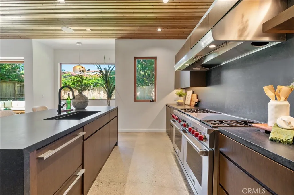 Additional image 94 of 12123 Iowa Ave, Los Angeles, CA 90025