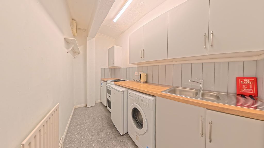 Additional image 9 of 7 bed terraced house to rentRoundhill Crescent, Brighton BN2