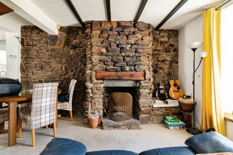 Kingsfield Lane, Hanham, Bristol, Gloucestershire BS15