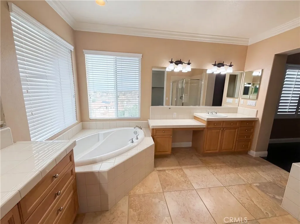 Additional image 13 of 23 Plaza Modena, Lake Elsinore, CA 92532