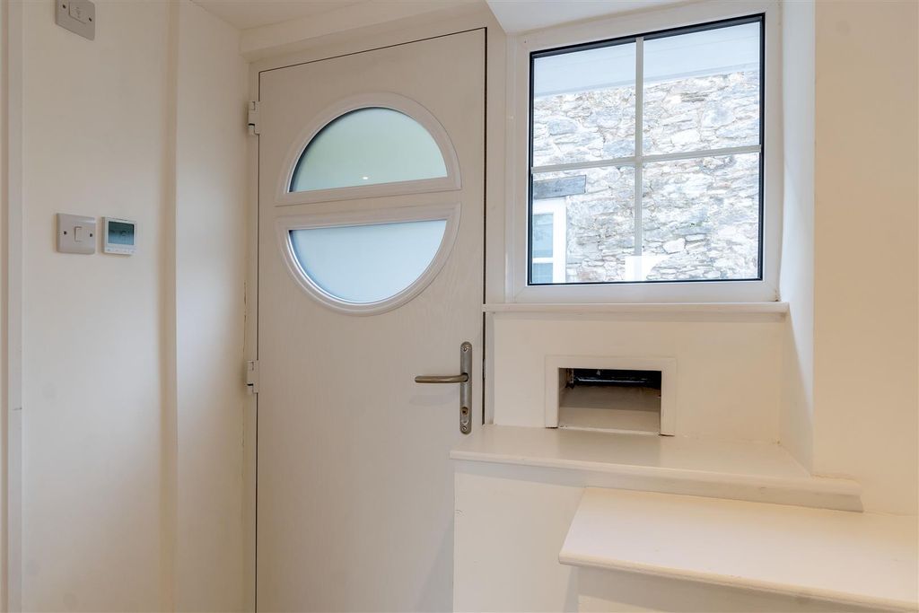 Additional image 12 of 4 bed property to rentMarine Road, Oreston, Plymouth PL9