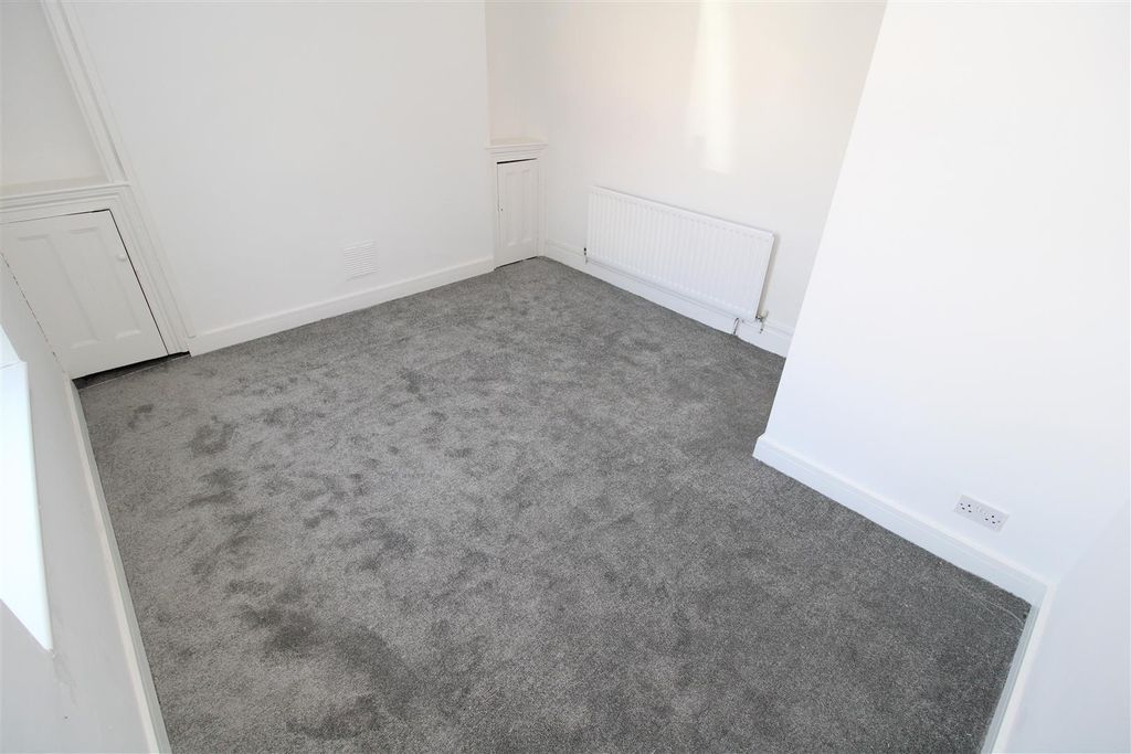 Additional image 8 of 1 bed flat to rentNeath Road Briton Ferry, Neath SA11