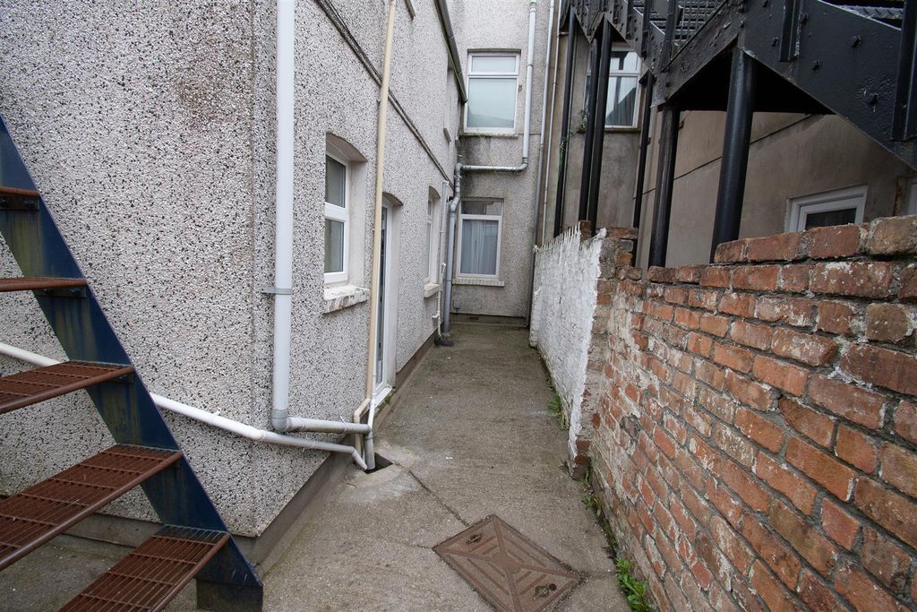 Additional image 12 of 1 bed flat to rentThe Parade, Barry CF62