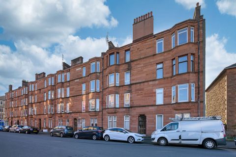 61 Daisy Street, Flat 3/1, Govanhill, Glasgow G42