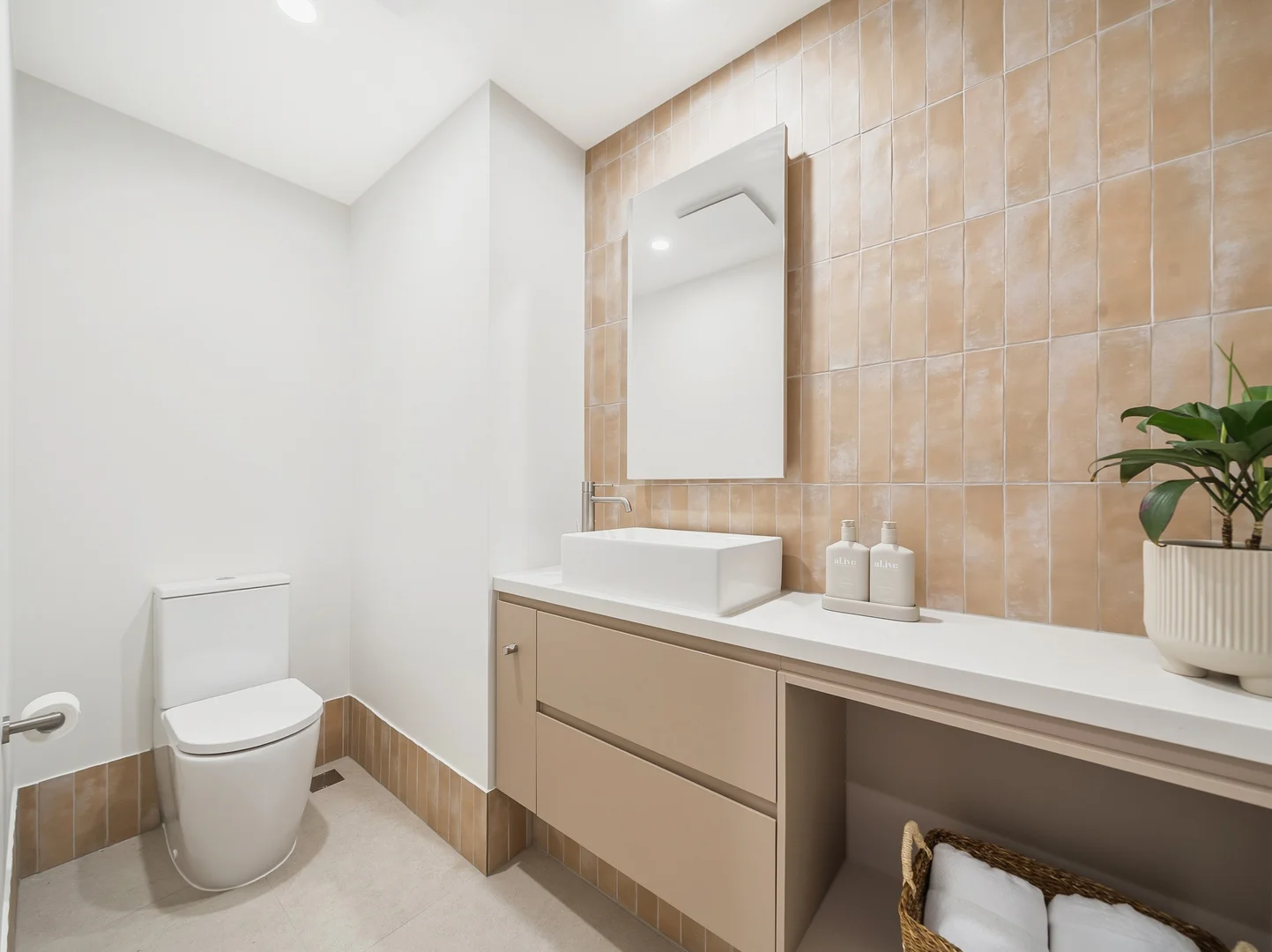 Additional image 16 of 303/16 Woodcliffe Crescent, Woody Point QLD 4019