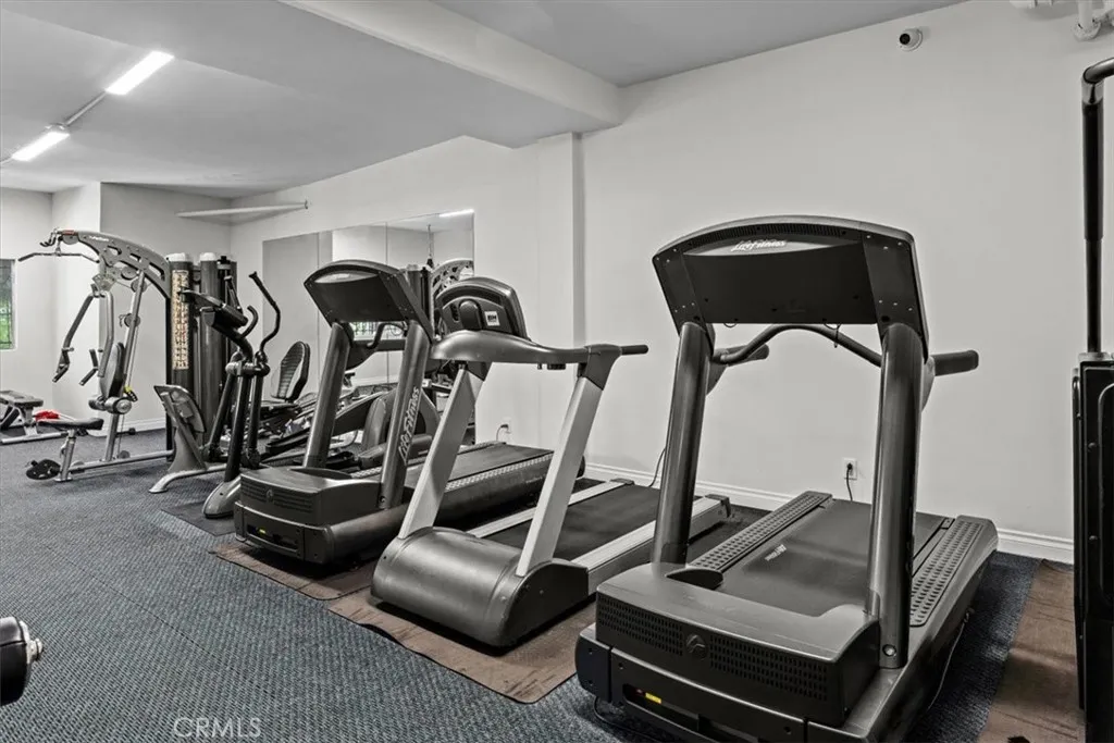 Additional image 19 of 6752 Hillpark Unit 303, Los Angeles, CA 90068