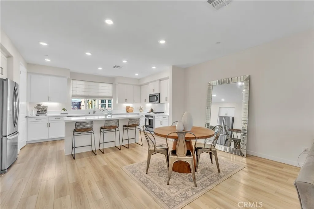 Additional image 80 of 27582 Manzanita Way, Valencia, CA 91381