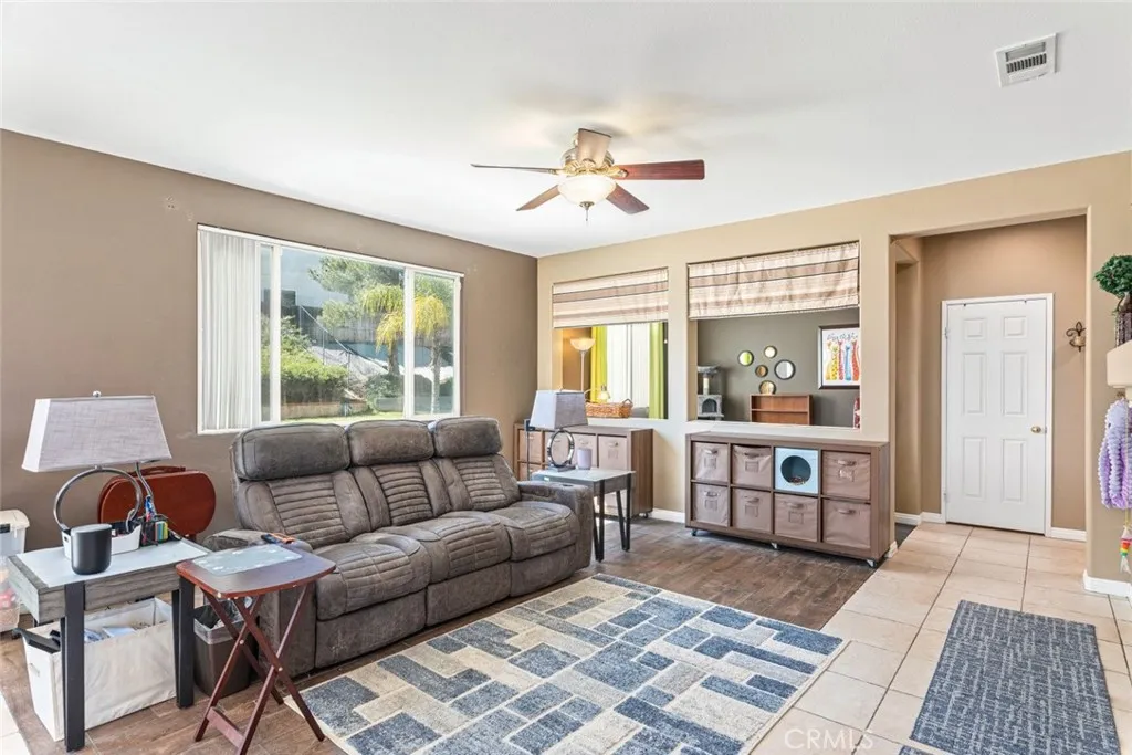 Additional image 21 of 189 Goldenrod Ave, Perris, CA 92570