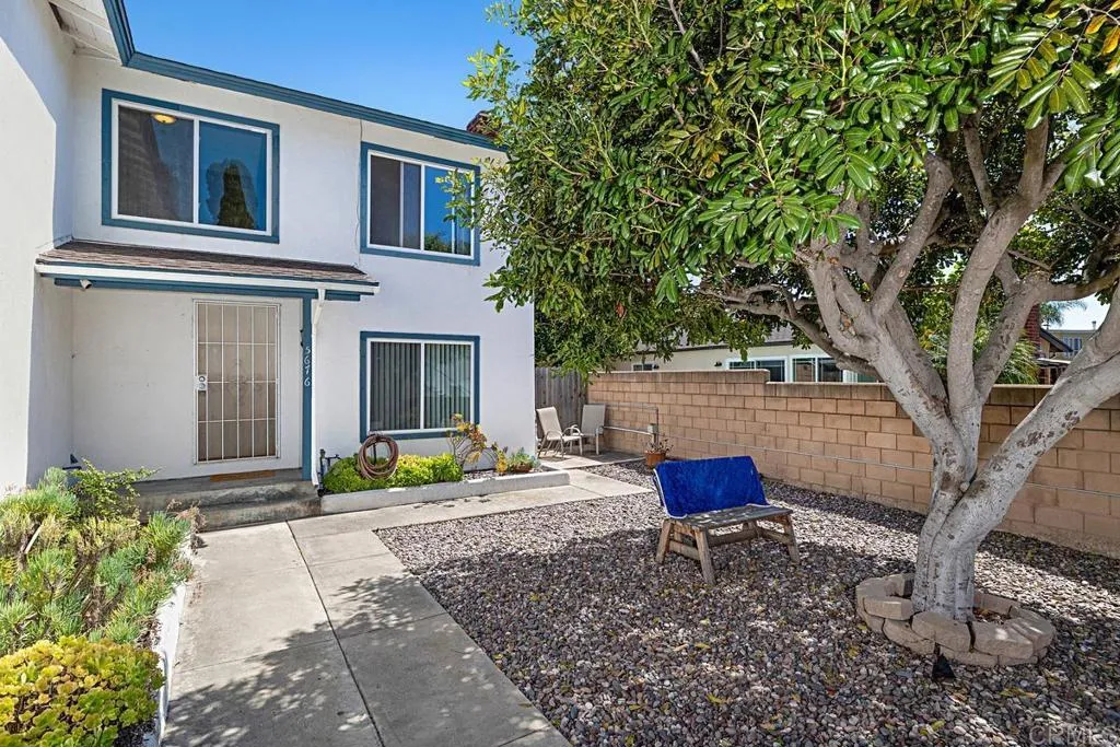 Additional image 46 of 5676 Chateau Dr, San Diego, CA 92117