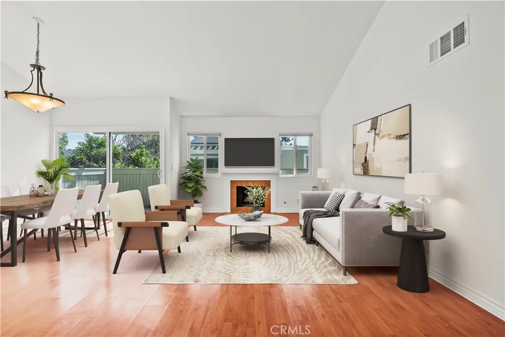 Additional image 8 of 22117 Burbank Blvd Unit 5, Woodland Hills, CA 91367