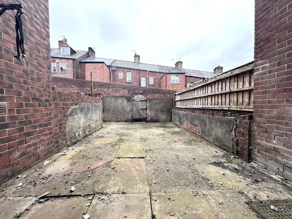 Additional image 14 of 2 bed terraced house to rentFoster Street, Barnsley S70