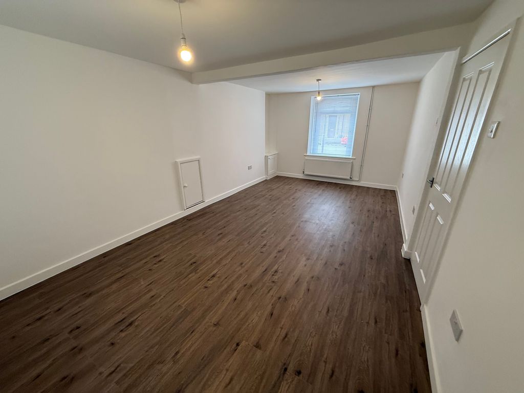 Additional image 2 of 2 bed property to rentUpper West End, Port Talbot SA13