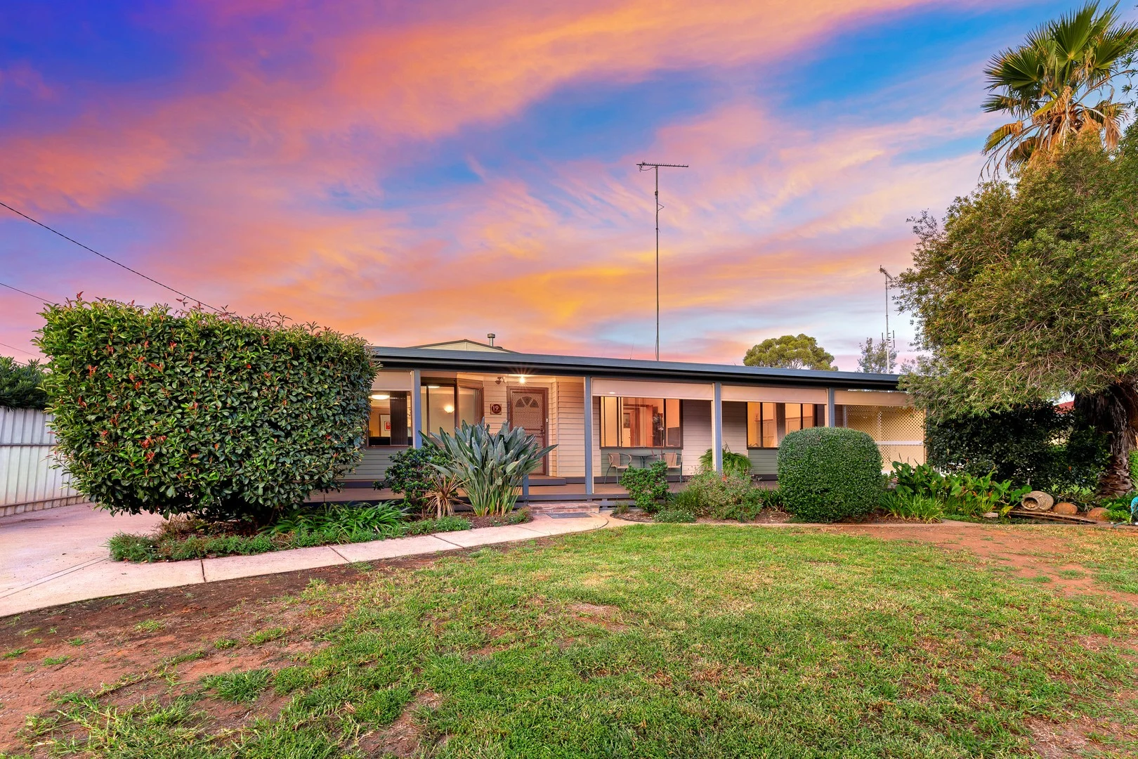 19 Quota Drive, West Wyalong NSW 2671