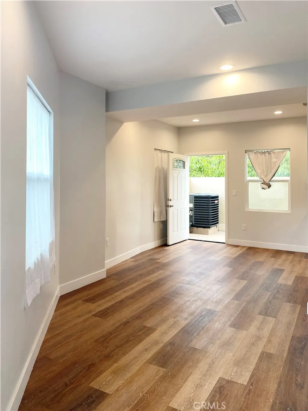 Additional image 5 of 300 Alhambra Road E Unit F, Alhambra, CA 91801