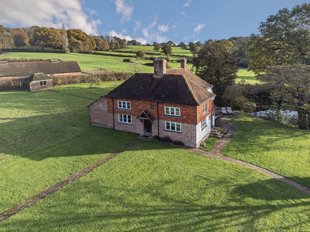4 bed detached house to rentStarvecrow Lane, Peasmarsh, Rye TN31
