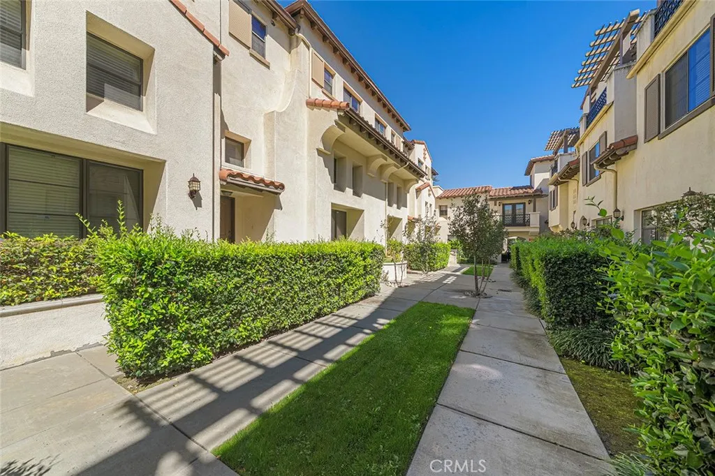 Additional image 81 of 879 Michigan Blvd Unit O, Pasadena, CA 91107
