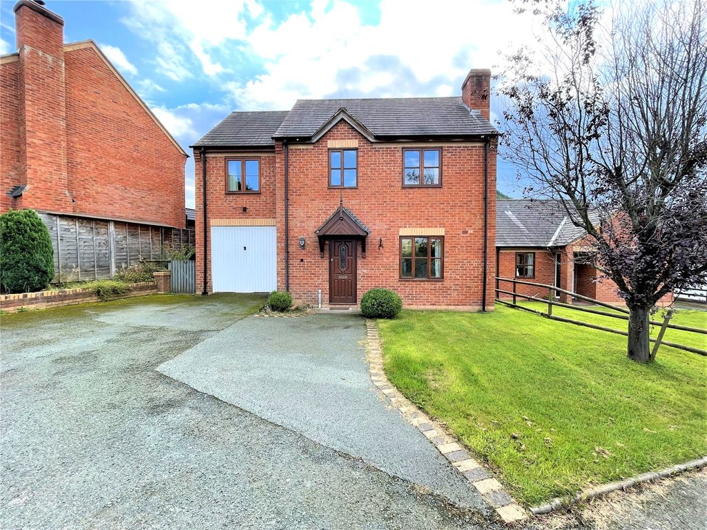 4 bed detached house to rentHerbert Court, Kerry, Newtown, Powys SY16