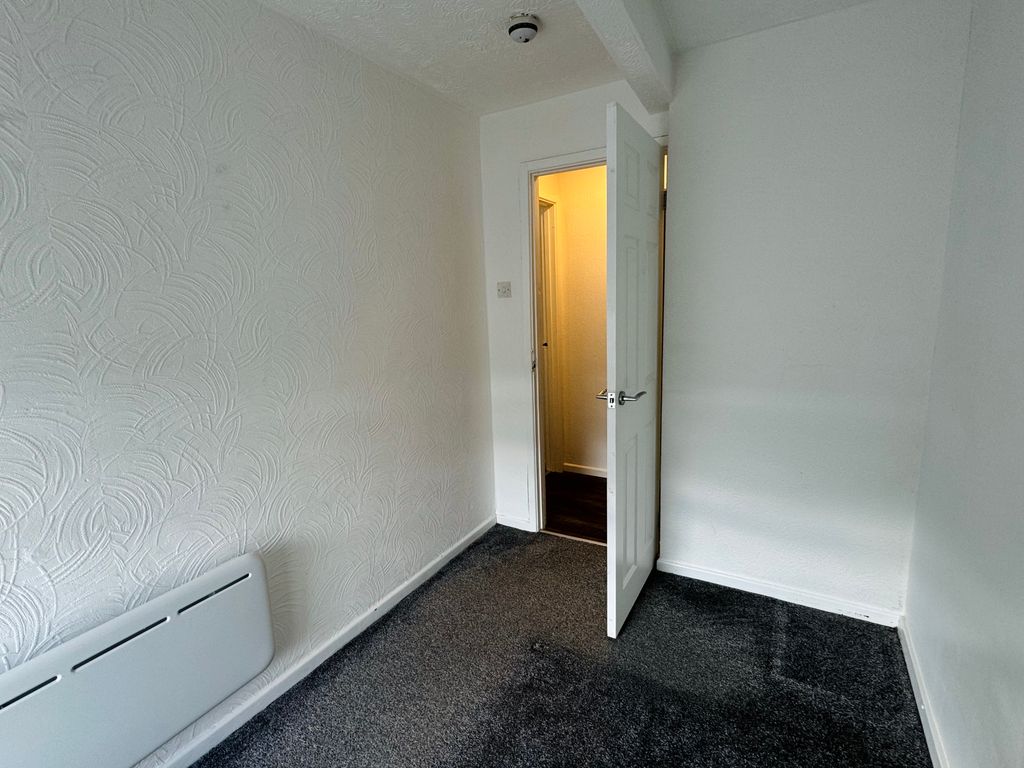 Additional image 6 of 1 bed flat to rentLammas Street, Carmarthen SA31