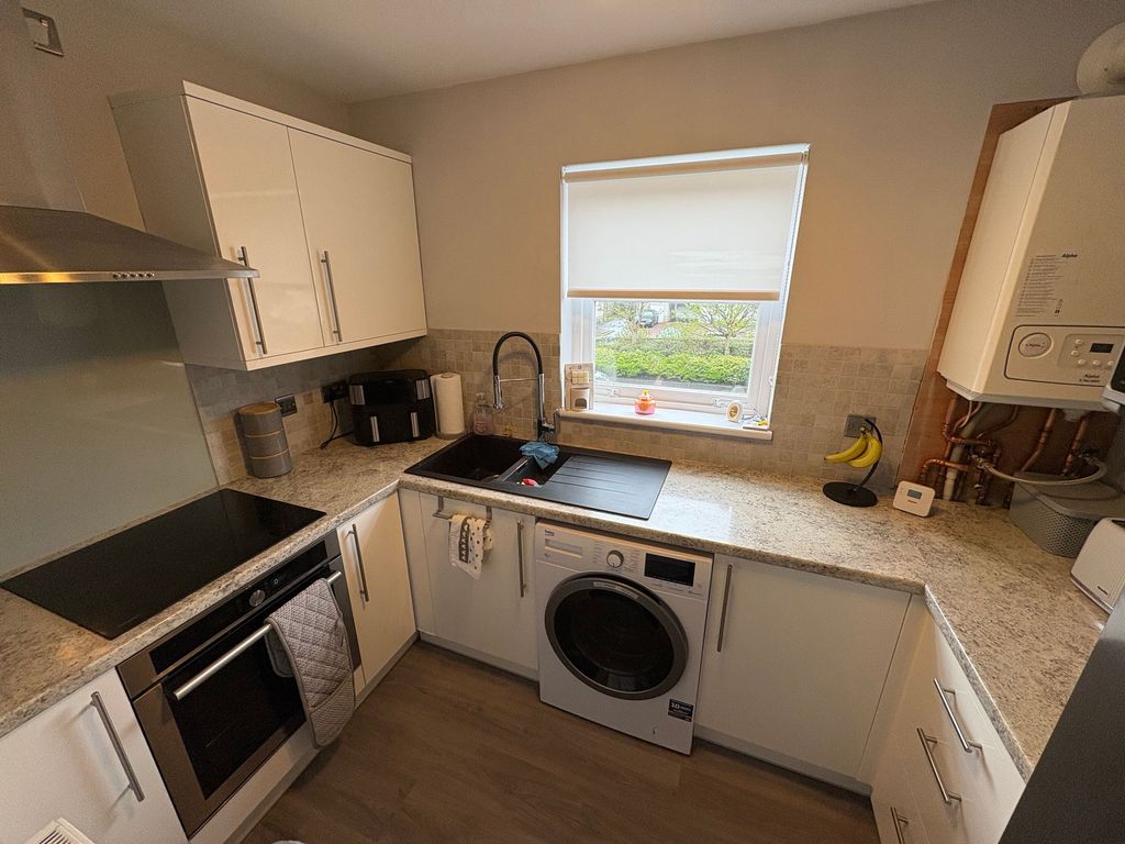 Additional image 6 of 2 bed flat to rentKirklands, Renfrew PA4