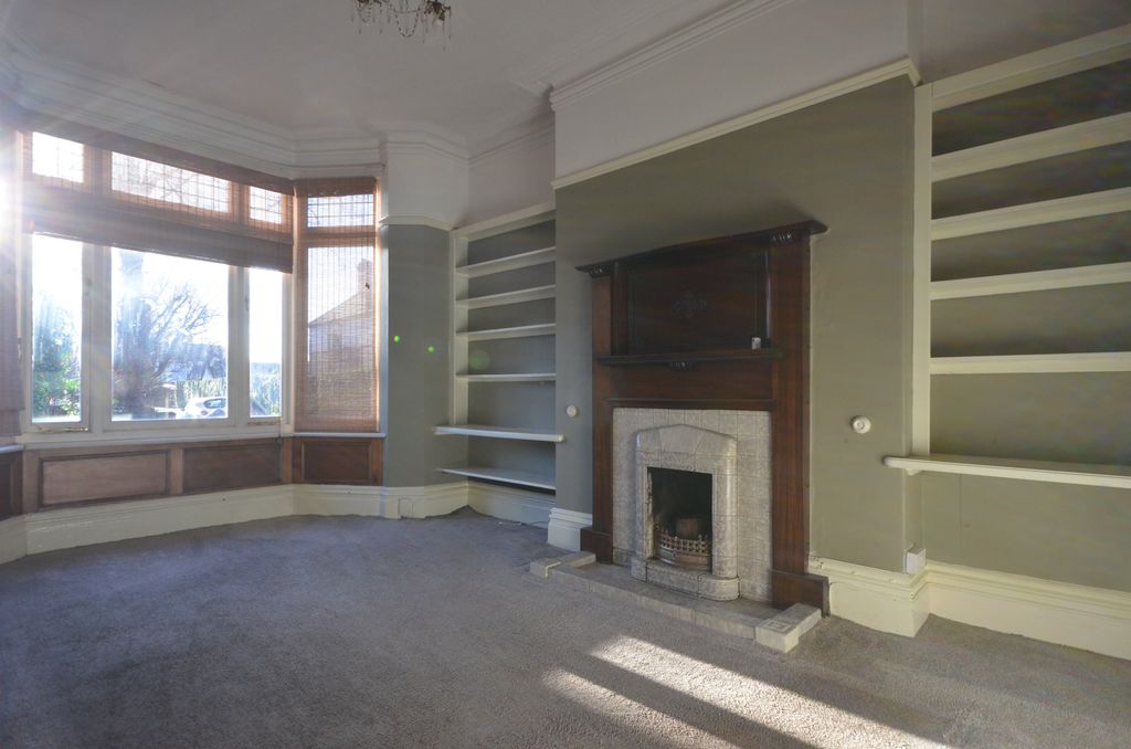 Additional image 4 of 4 bed town house to rentAbbey Road, Grimsby DN32