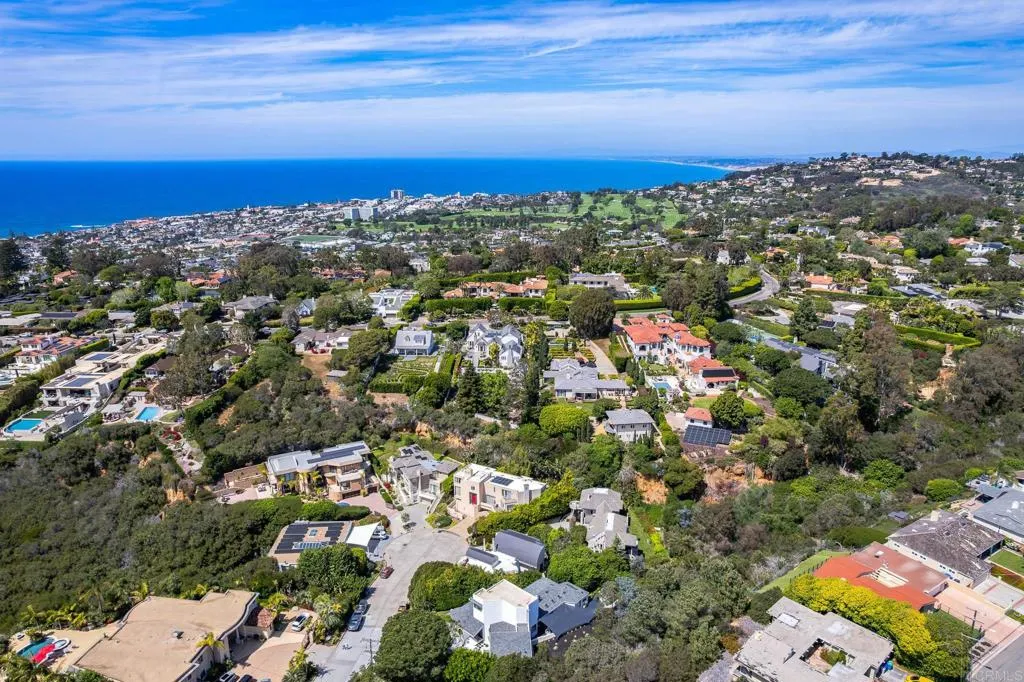Additional image 106 of 6105 Avenida Chamnez, La Jolla, CA 92037