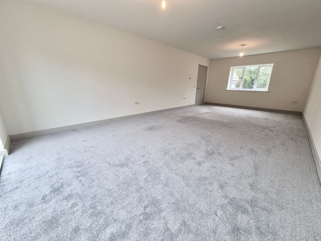 Additional image 12 of 6 bed detached house to rentPennyside Square, Loggerheads TF9