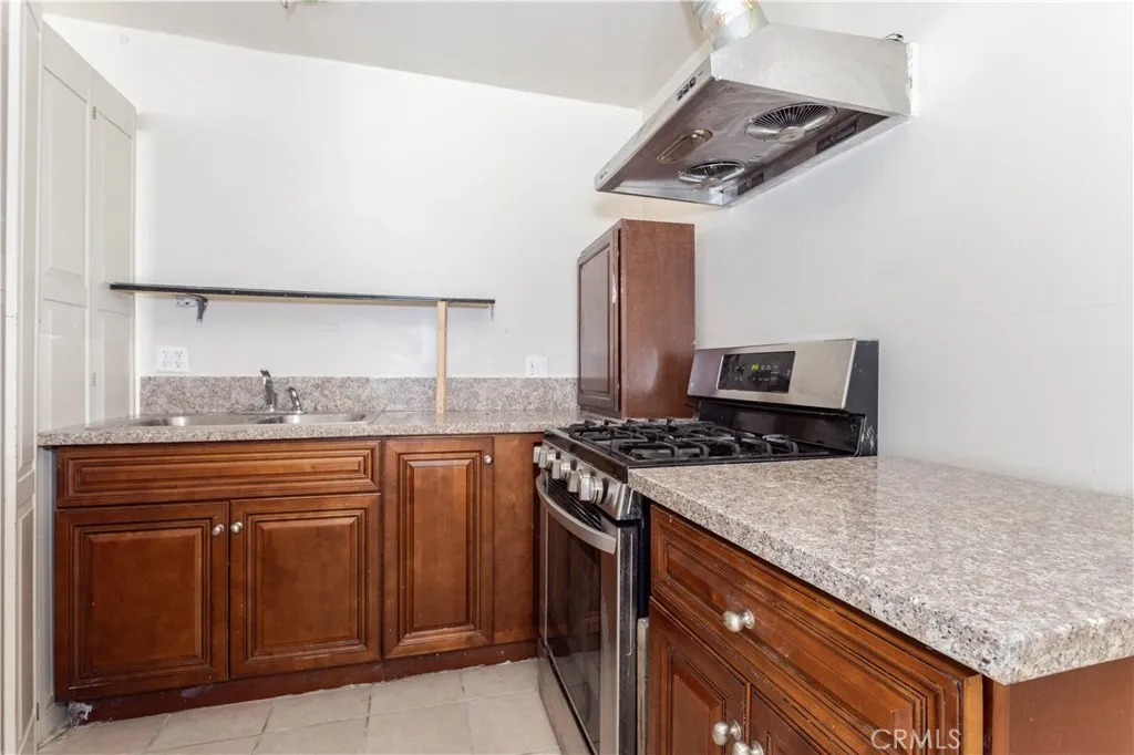 Additional image 32 of 8855 Tyrone Avenue, Panorama City, CA 91402
