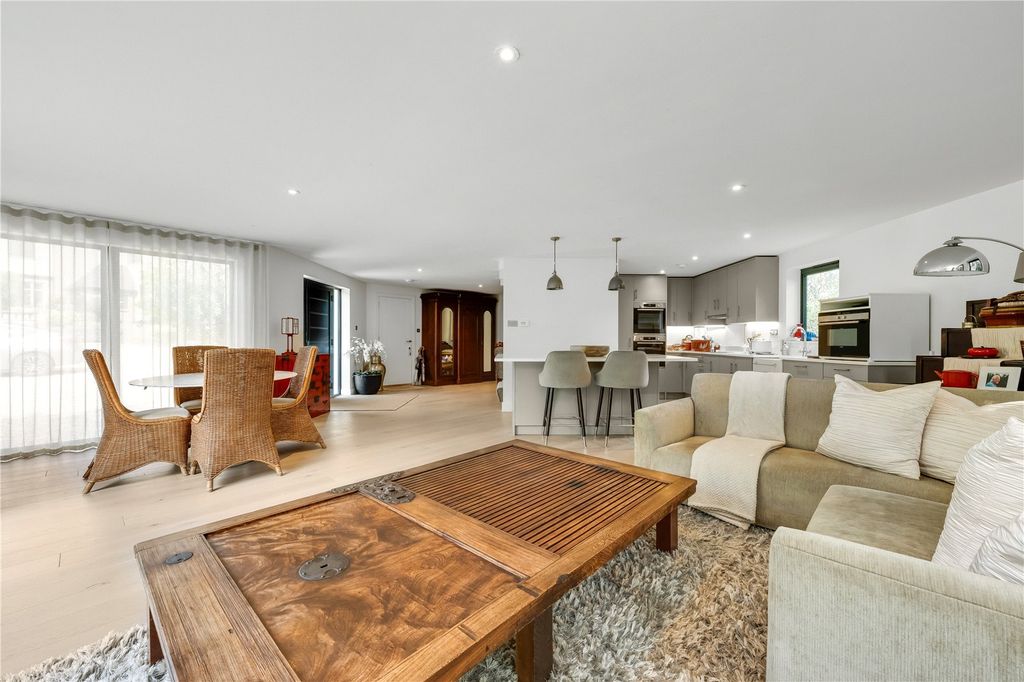 Additional image 30 of 8 bed detached house to rentYaffle Road, Weybridge KT13