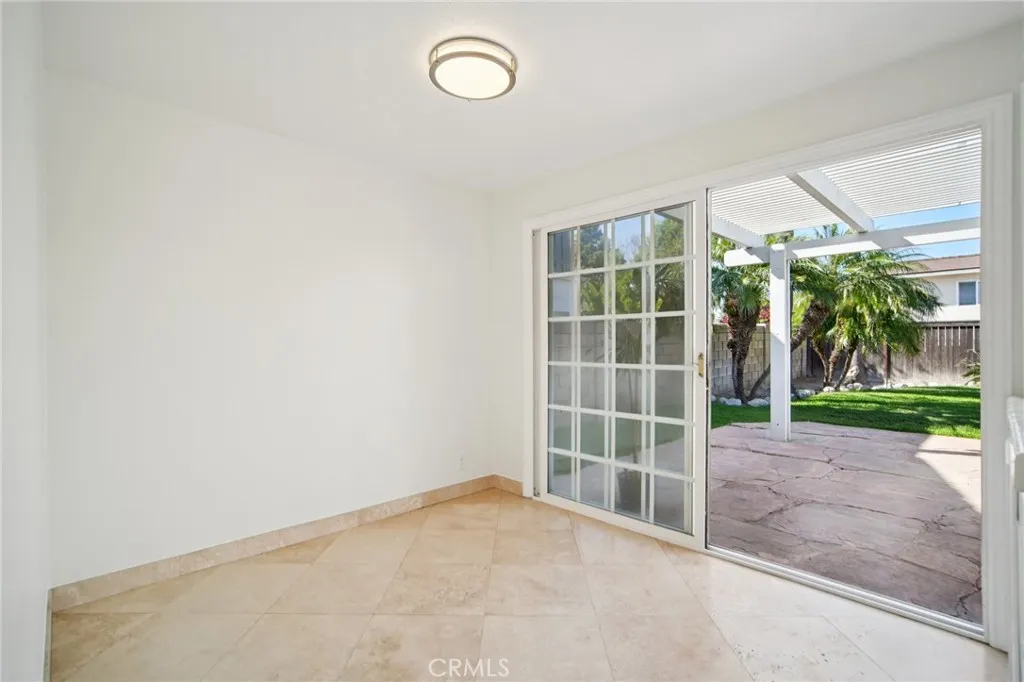 Additional image 15 of 1070 Visalia Dr, Costa Mesa, CA 92626