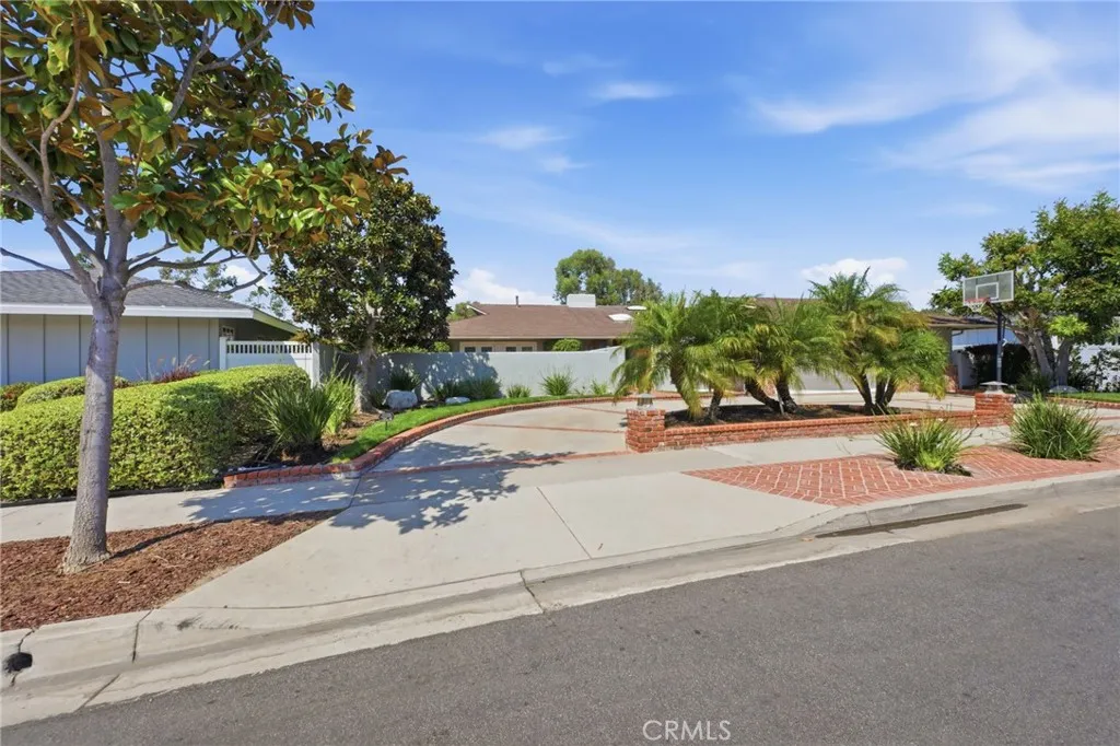 Additional image 141 of 1633 Santiago Dr, Newport Beach, CA 92660