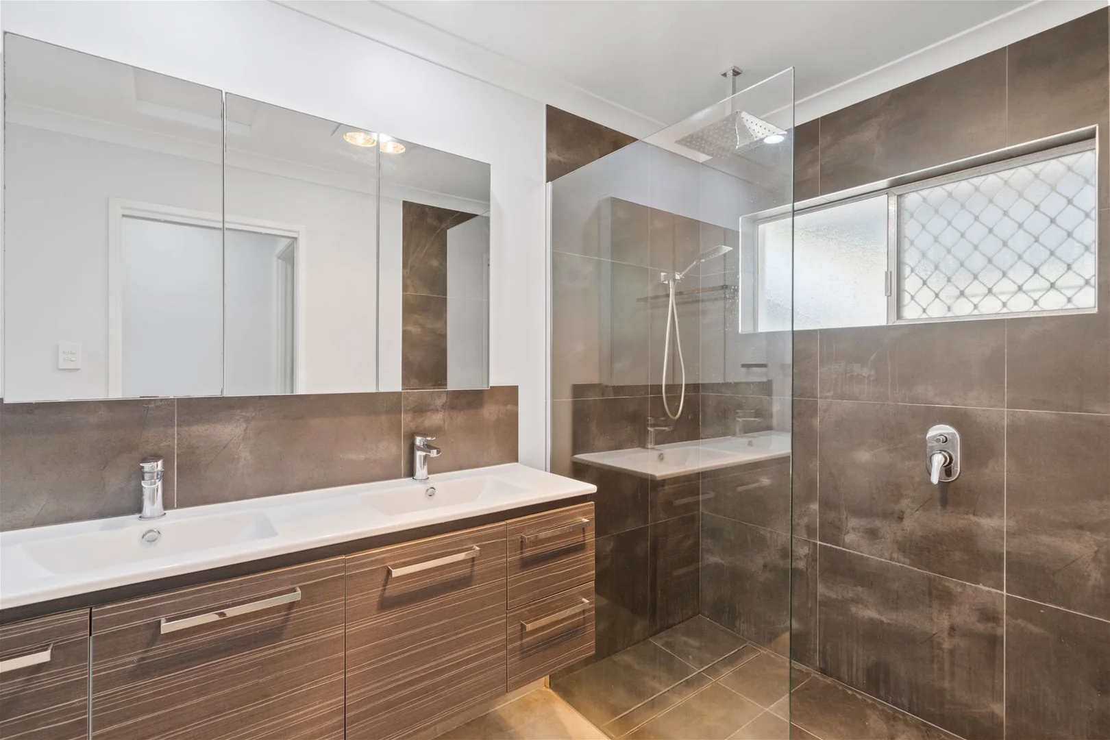 Additional image 9 of 22 Elizabeth Drive, Alexandra Hills QLD 4161