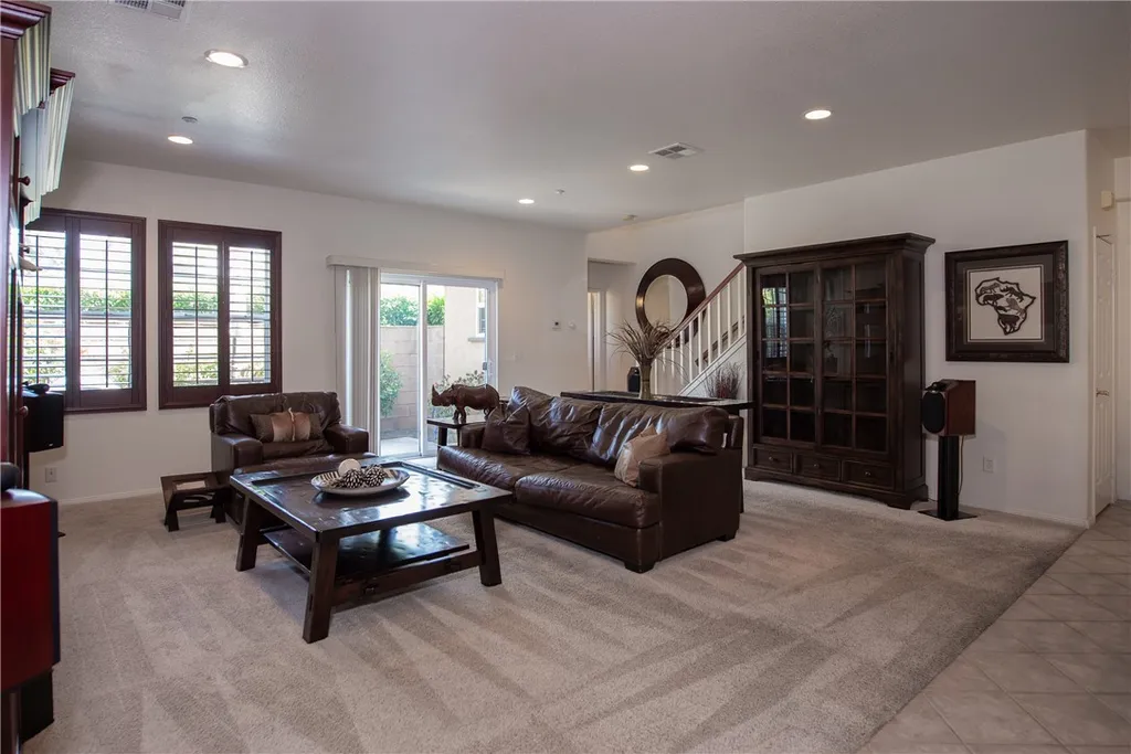 7353 Ellena W Unit 52, Rancho Cucamonga, CA 91730 photo 4