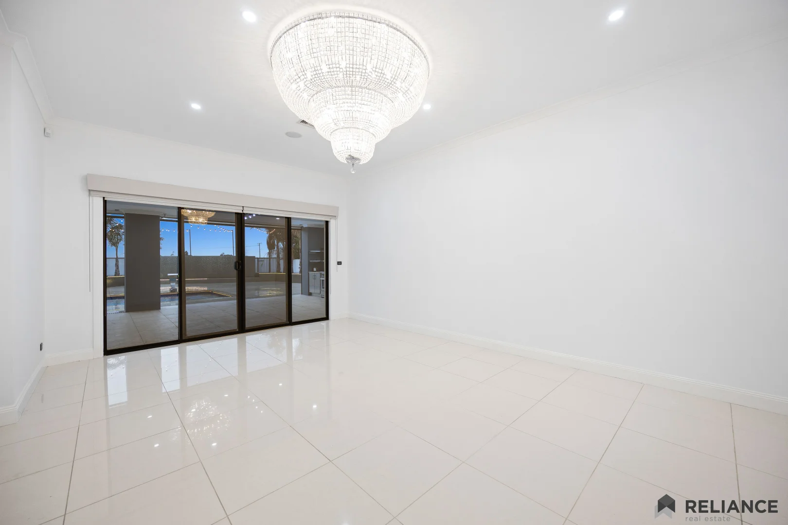 Additional image 12 of 8 Hanson Court, Taylors Lakes VIC 3038