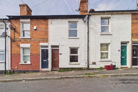 Lower Field Road, Reading, Berkshire RG1