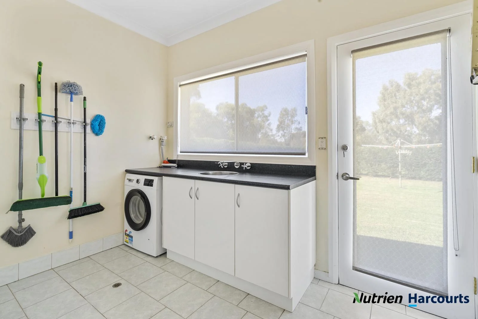 Additional image 13 of 43 Willow Drive, Deniliquin NSW 2710